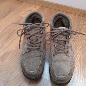 Women's Faded Glory Boots. Size 8.5. Used, but in good shape!